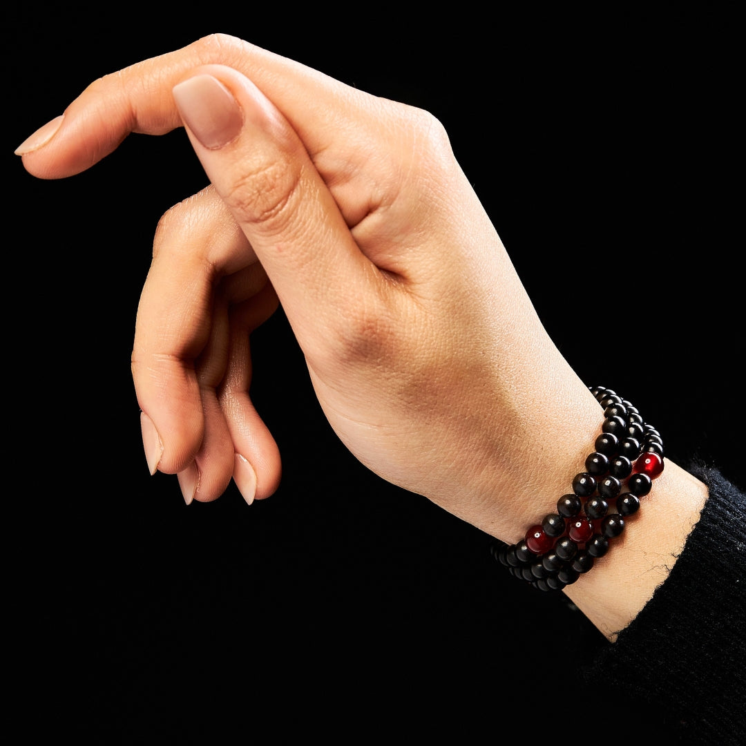 The Traveller Sibha Bracelet: Aqeeq and Ebony - 99 Beads, 5.5mm